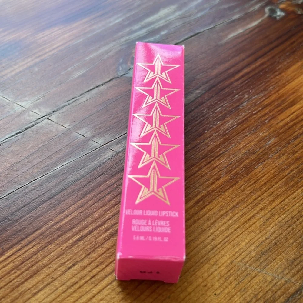 New in Box Jeffree Star Velour Liquid Lipstick‎ in Prom Night Bright Neon Pink
